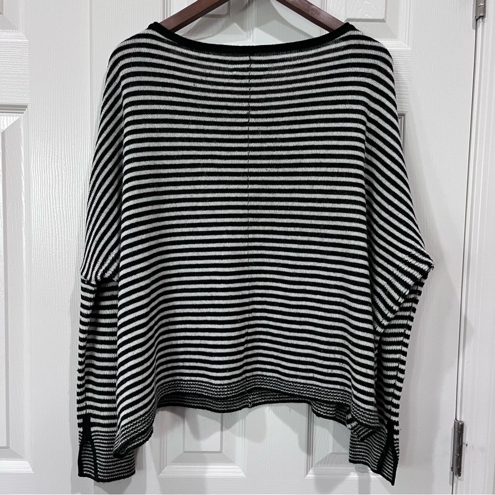 Sold - Picture 3 of 9